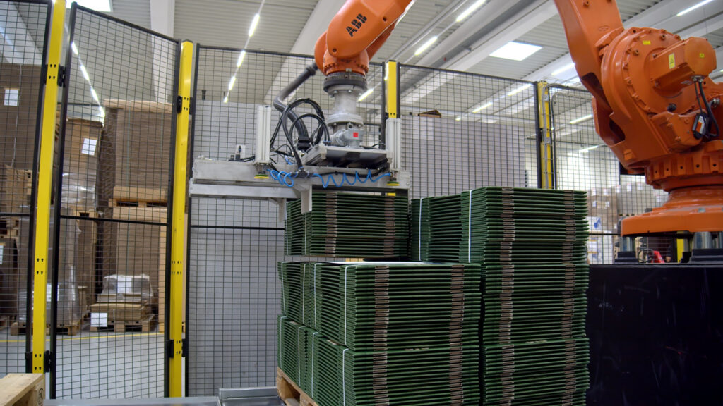 BayPack Produktion mit Roboter